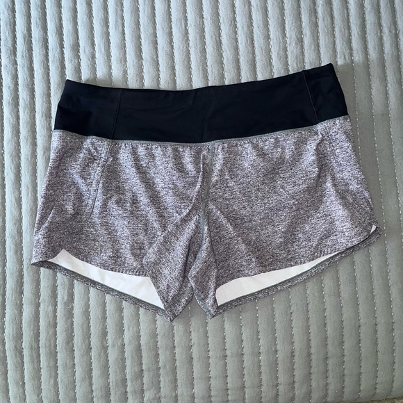 Speed Up Mid Rise Lined Shorts - Picture 2 of 4